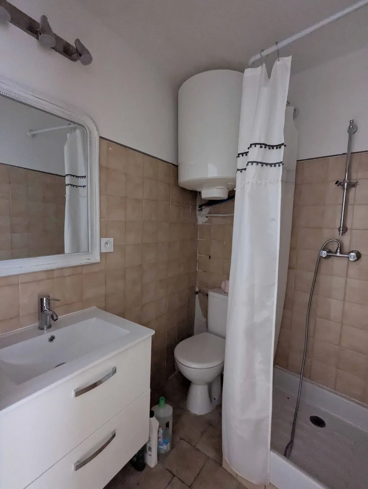 Location L'Isle-sur-la-Sorgue Appartement 69cf8e354d82