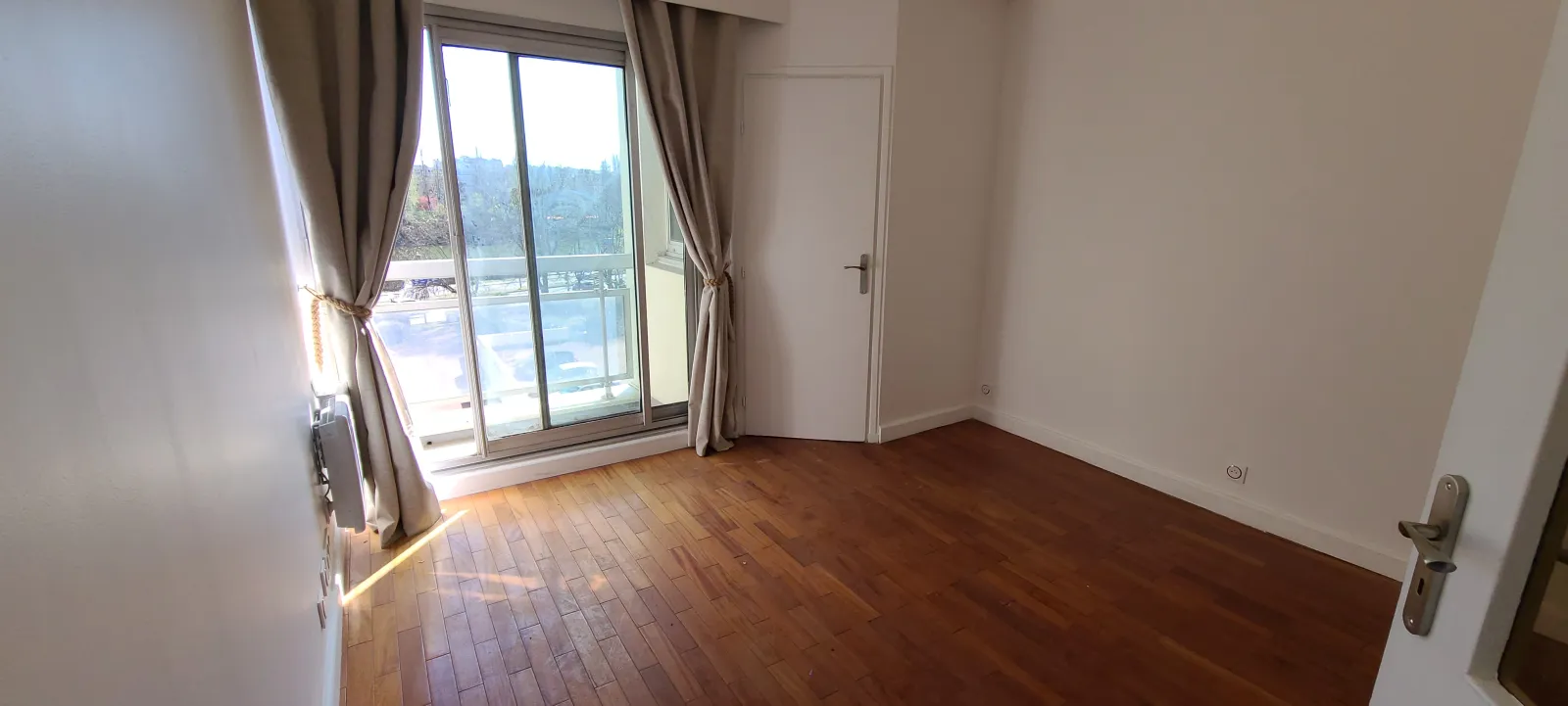 Location Courbevoie Appartement 69d0aa41dbf7