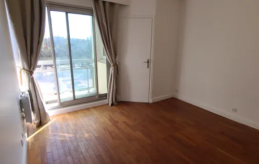 Location Courbevoie Appartement 69d0aa41dbf7