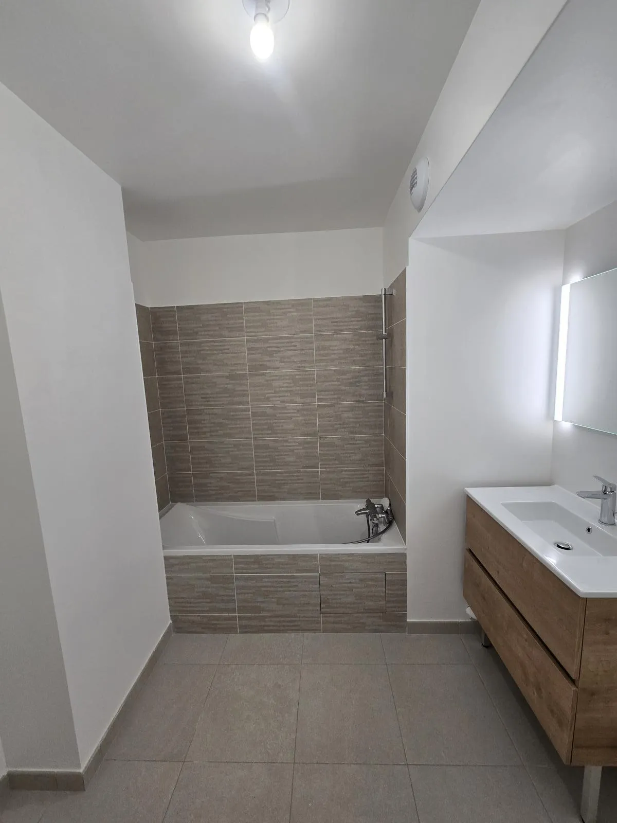 Location Châtenay-Malabry Appartement 69d17513668b