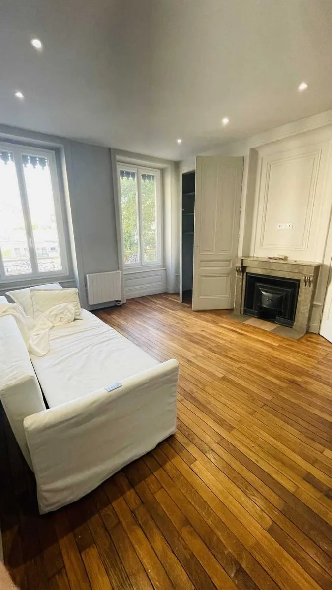 Location Paris Appartement 69de5e219afa