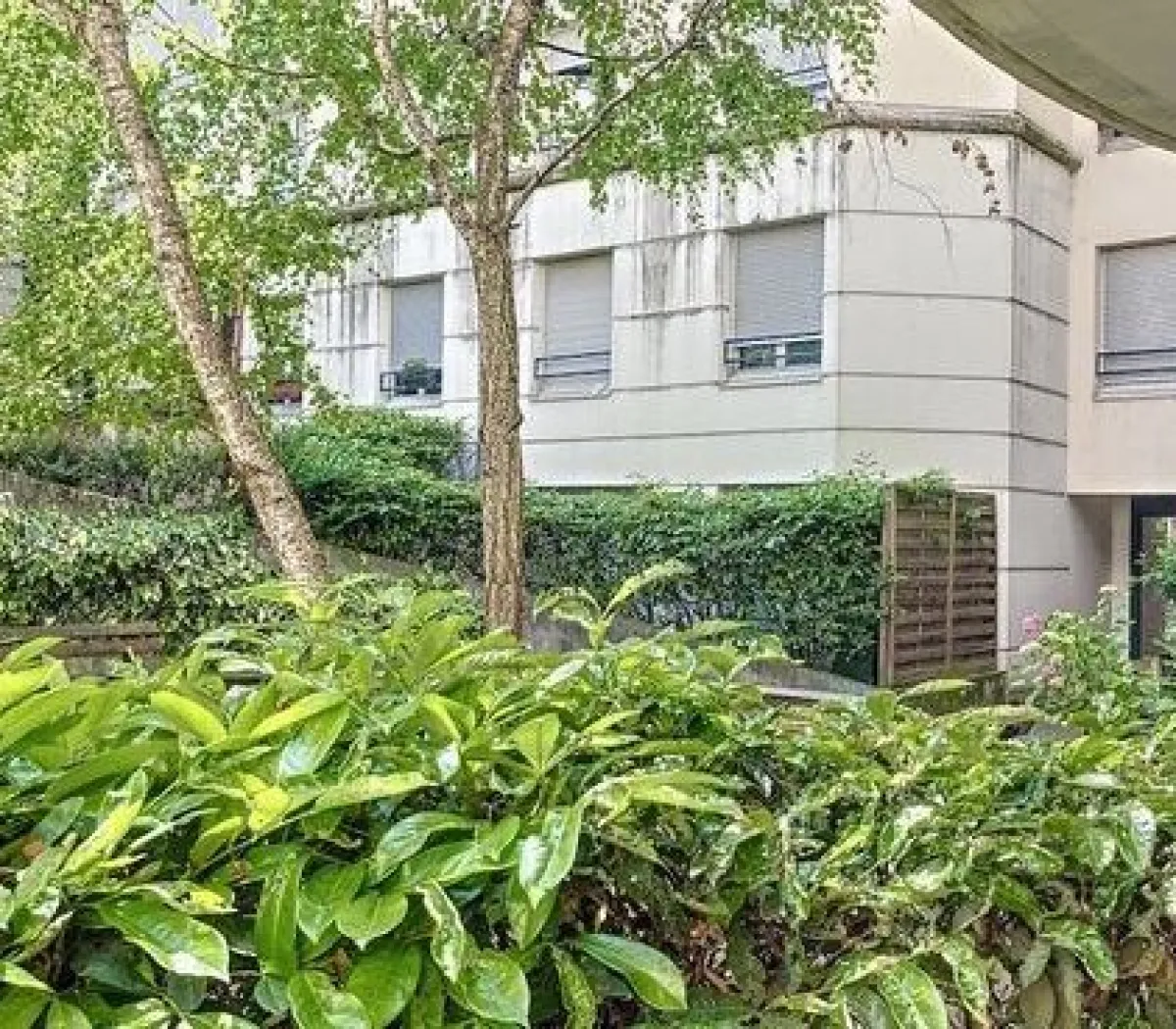 Location Suresnes Appartement 69de5fd45253