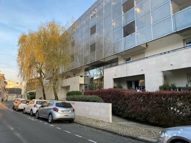 Location Bordeaux Appartement 69e09a6ada08