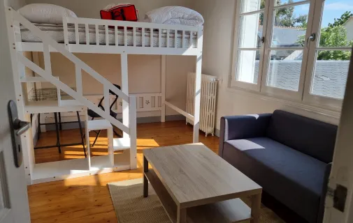 Location Tours Chambre 69e0efdd9aed