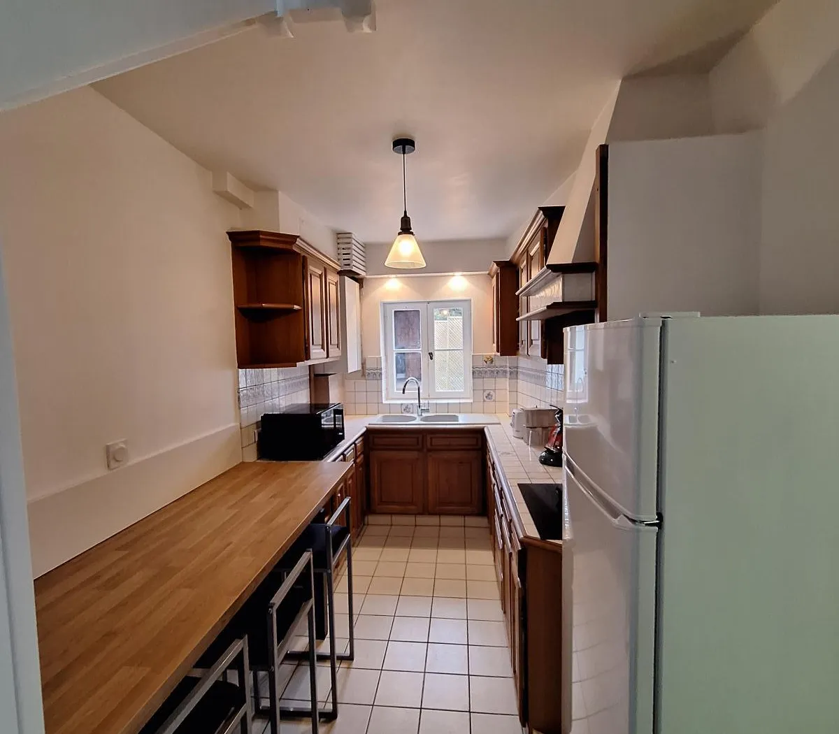 Location Tours Chambre 69e0efdd9aed