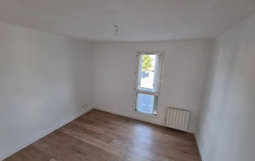 Location Villeneuve-lès-Avignon Appartement 69e0f1101bcc