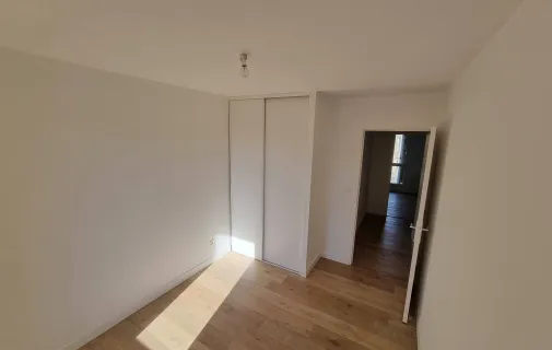 Location Villeneuve-lès-Avignon Appartement 69e0f1101bcc