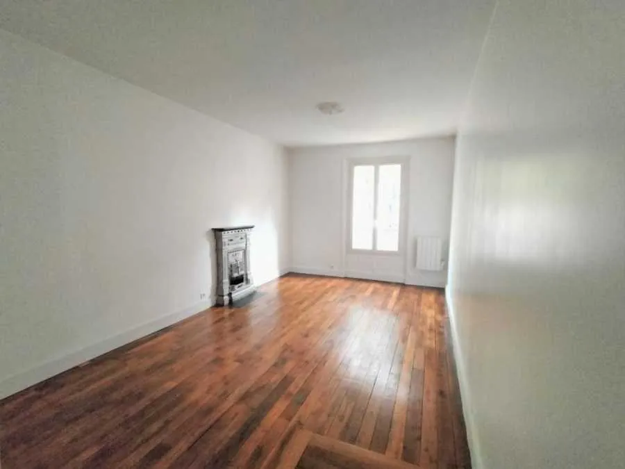 Location Paris Appartement 69e204adbe1b