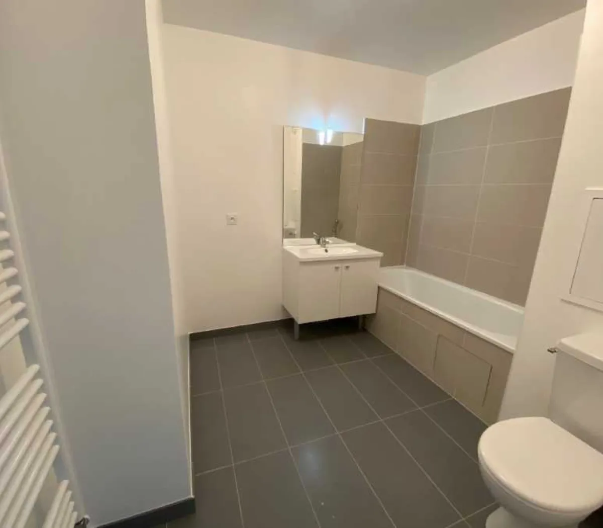 Location Asnières-sur-Seine Appartement 69e20801e322