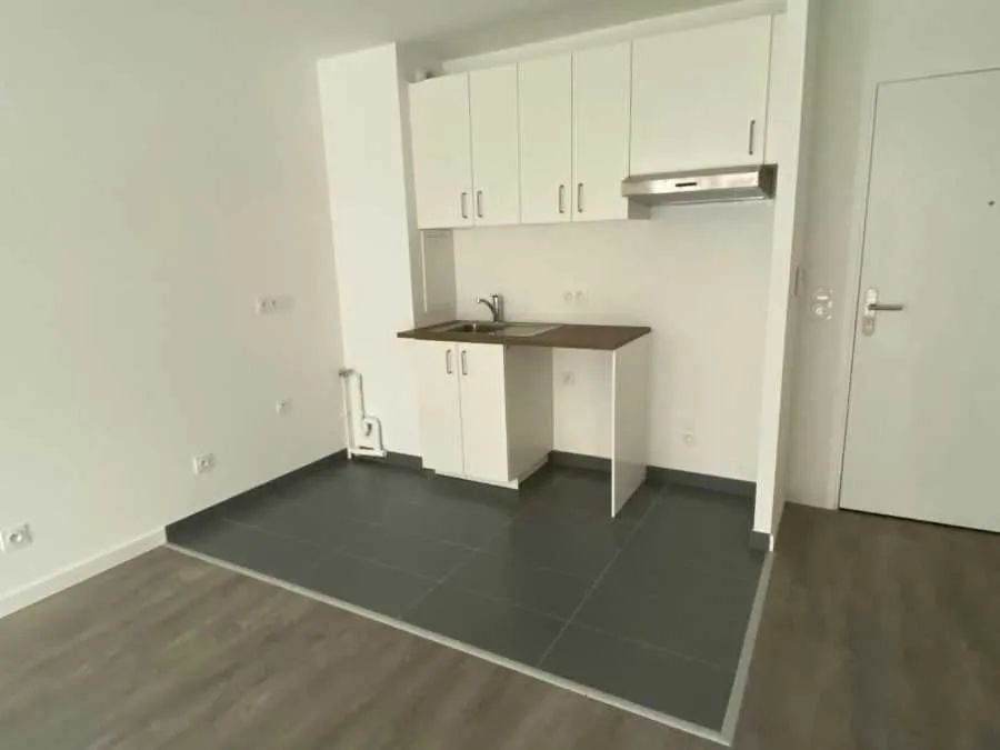 Location Asnières-sur-Seine Appartement 69e20801e322