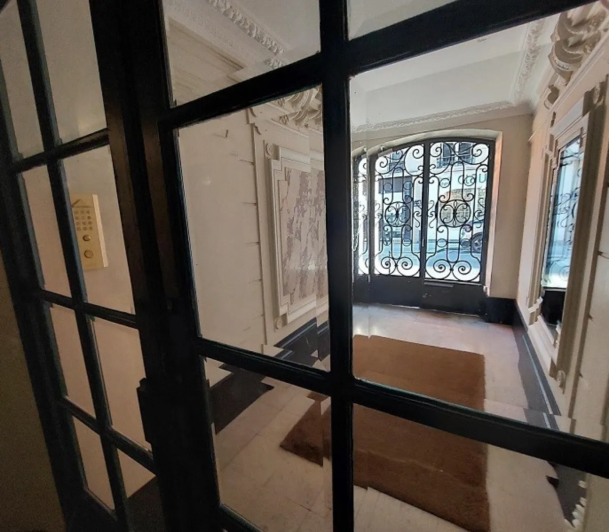 Location Paris Appartement 69e2d4458e7f