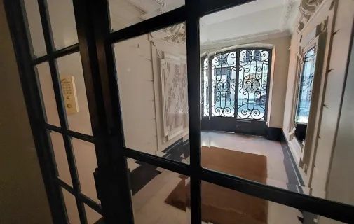 Location Paris Appartement 69e2d4458e7f