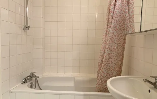 Location Paris Appartement 69e2d4458e7f