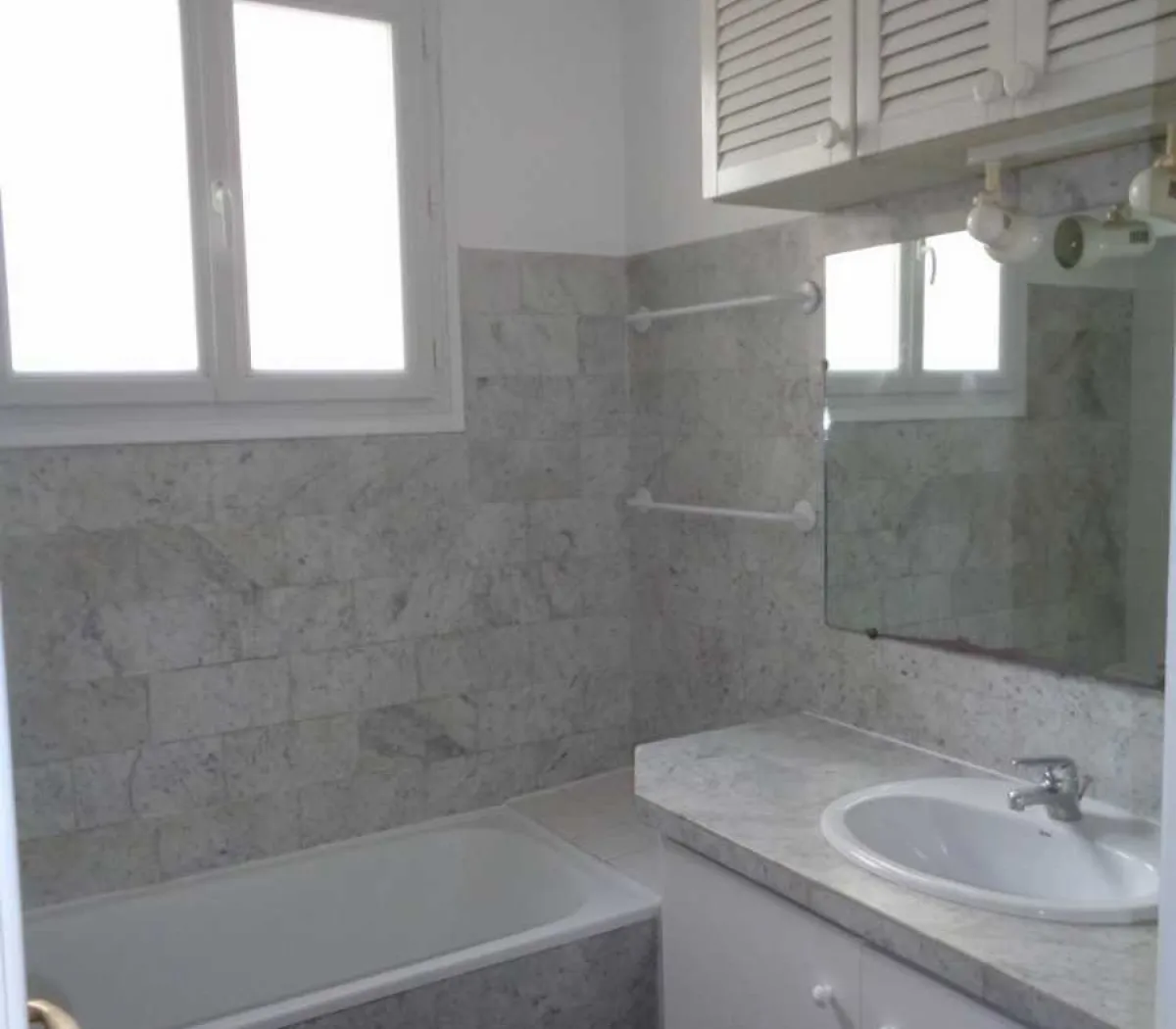 Location Paris Appartement 69e3921f6c98