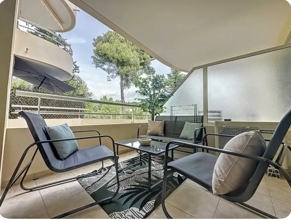 Location Cannes Appartement 69e402fc455e