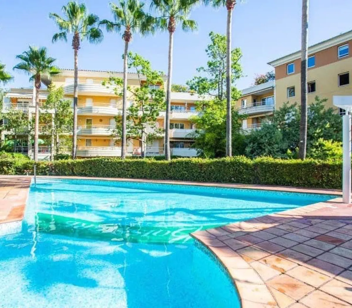 Location Cannes Appartement 69e402fc455e