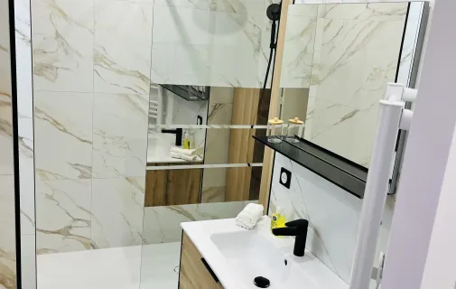 Location Cannes Appartement 69e402fc455e
