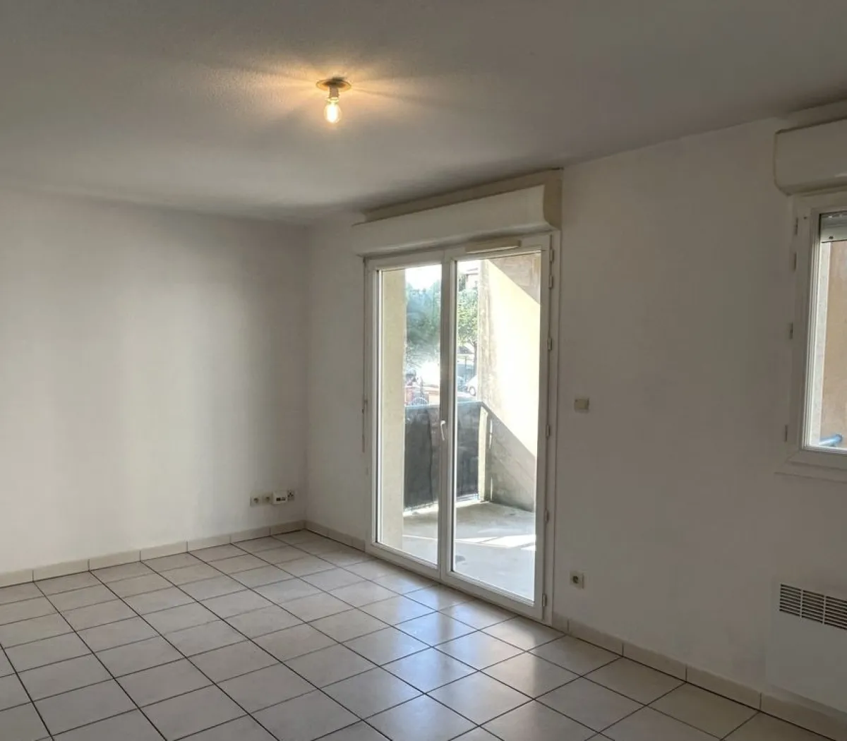 Location Carcassonne Appartement 69e4fb735657