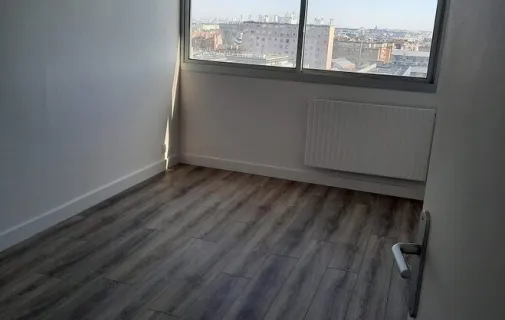 Location Ivry-sur-Seine Appartement 69e5078f3091