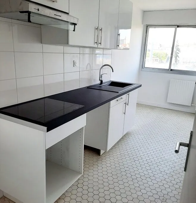 Location Ivry-sur-Seine Appartement 69e5078f3091