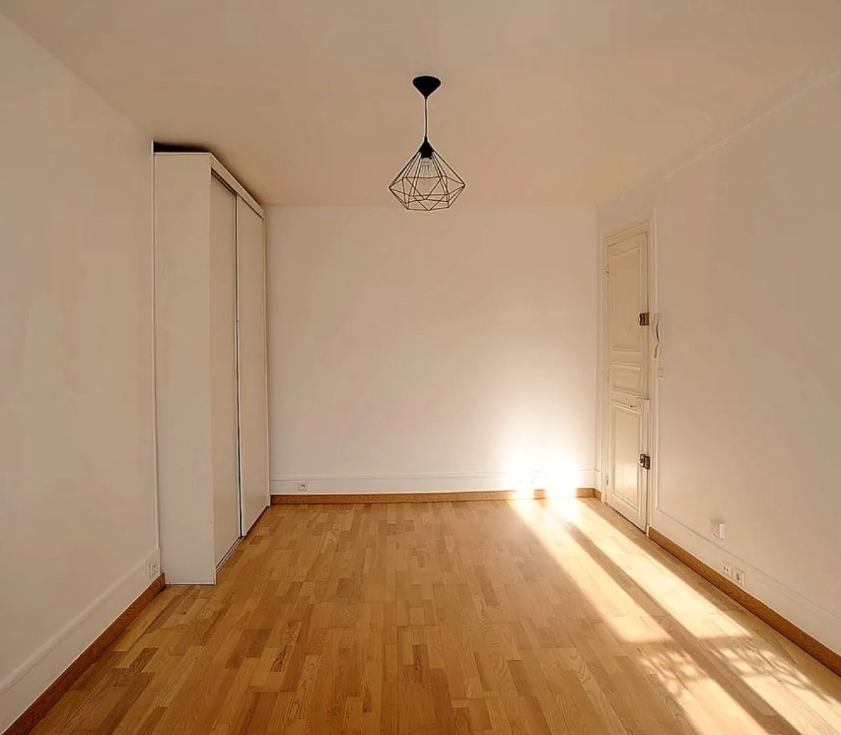 Location Paris Appartement 69e51b3ea630