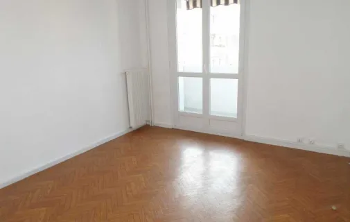 Location Villeurbanne Appartement 69e51efa04de