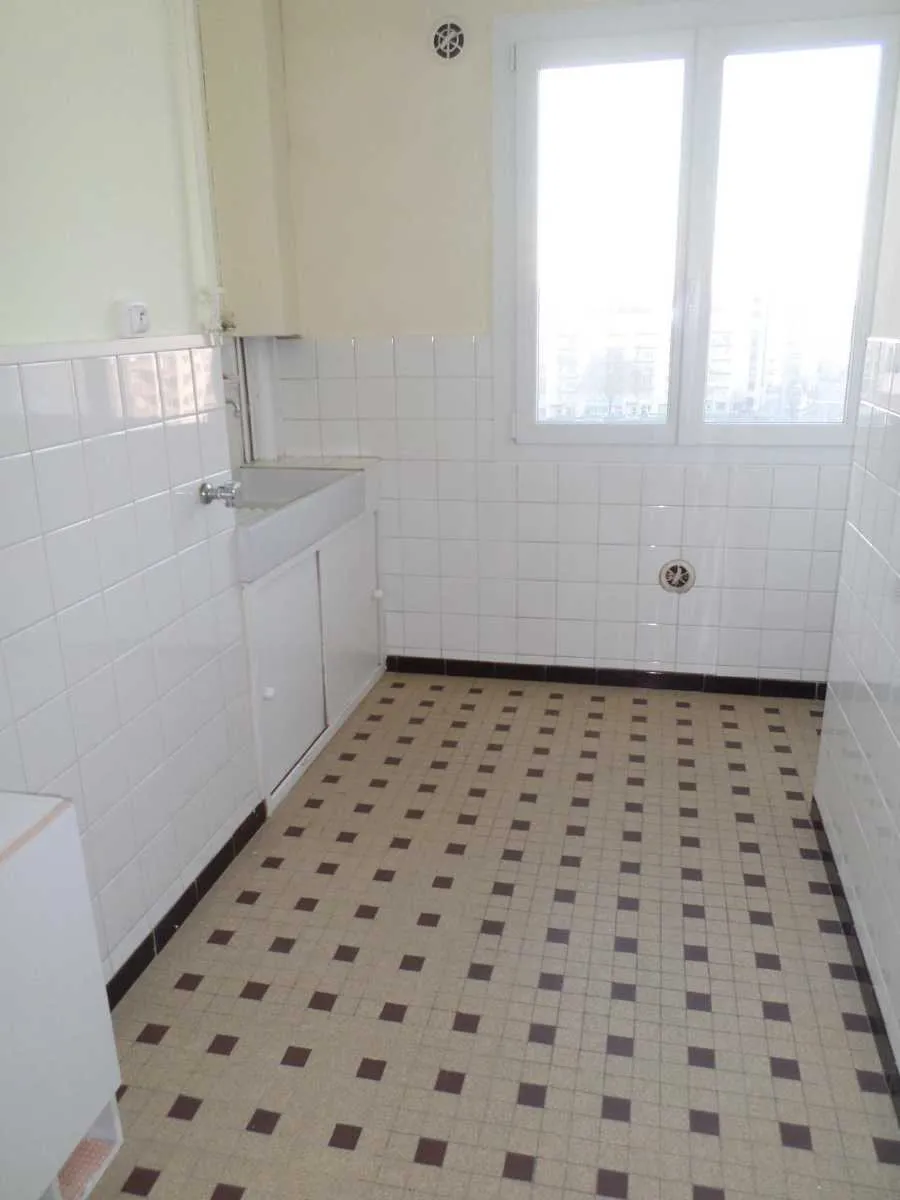 Location Villeurbanne Appartement 69e51efa04de