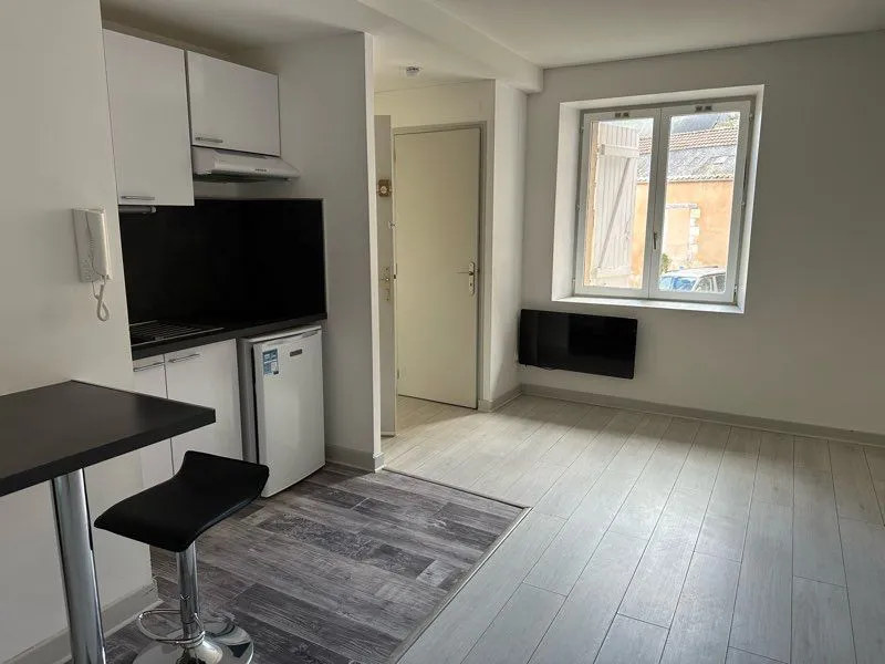 Location Poitiers Appartement 69e64302500c