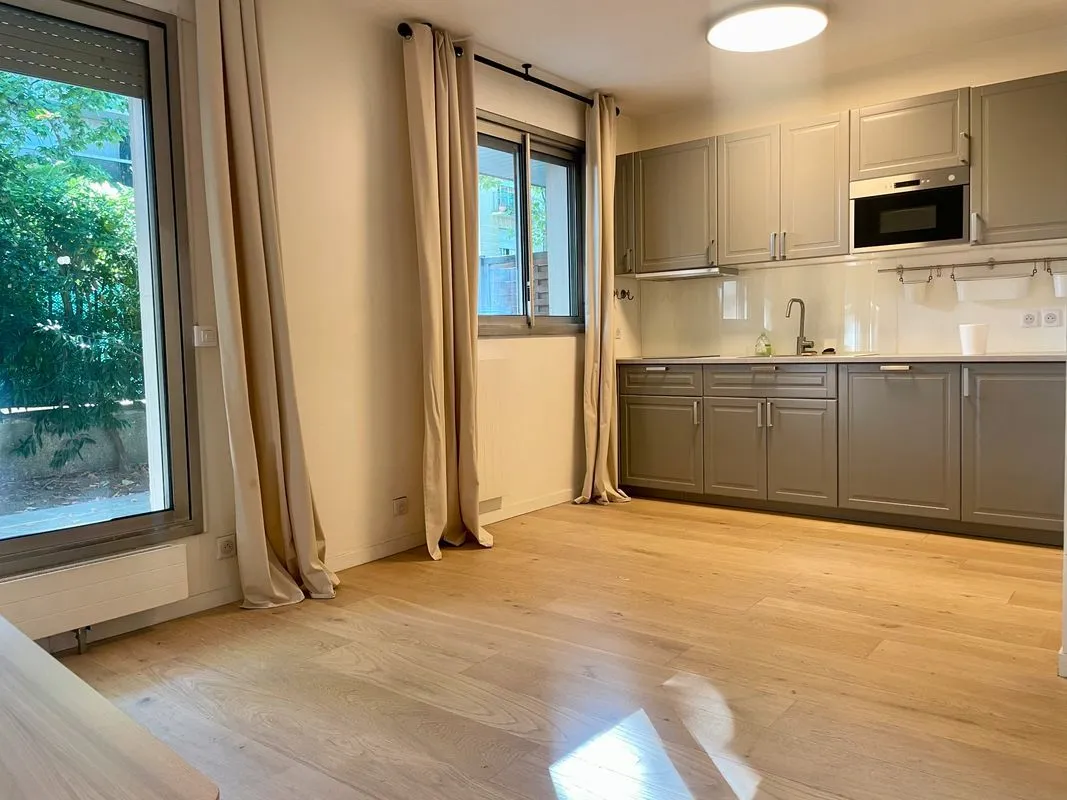 Location Neuilly-sur-Seine Appartement 69e64313c7c2