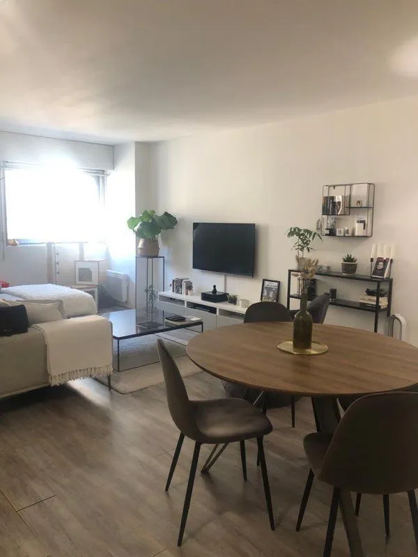 Location Paris Appartement 69e64325020a