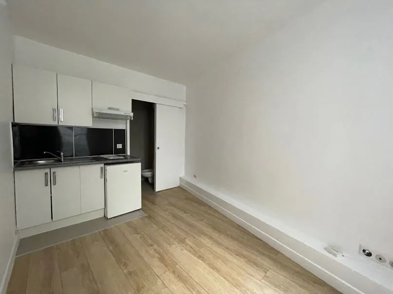 Location Paris Appartement 69e731100393