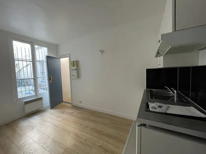 Location Paris Appartement 69e731100393