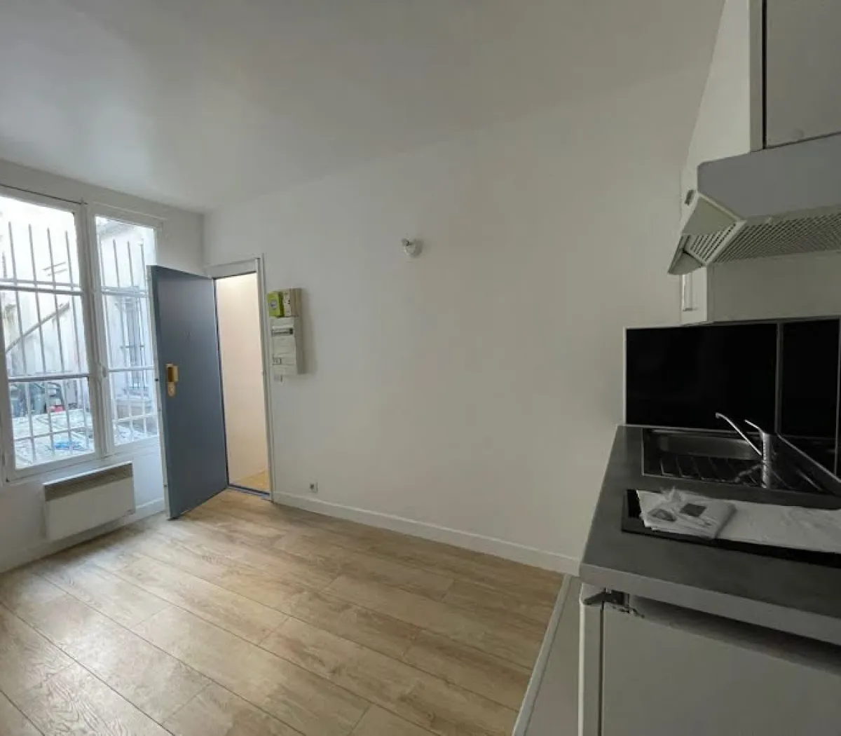 Location Paris Appartement 69e731100393