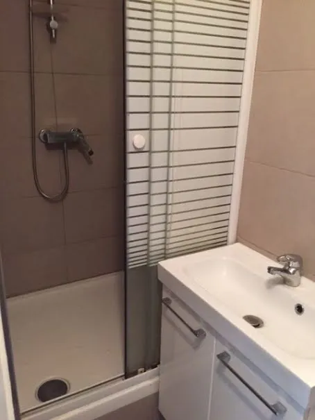 Location Paris Appartement 69e731100393