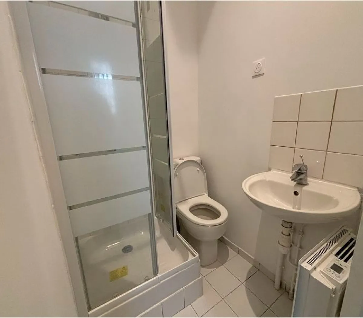 Location Paris Appartement 69e7379f6d56
