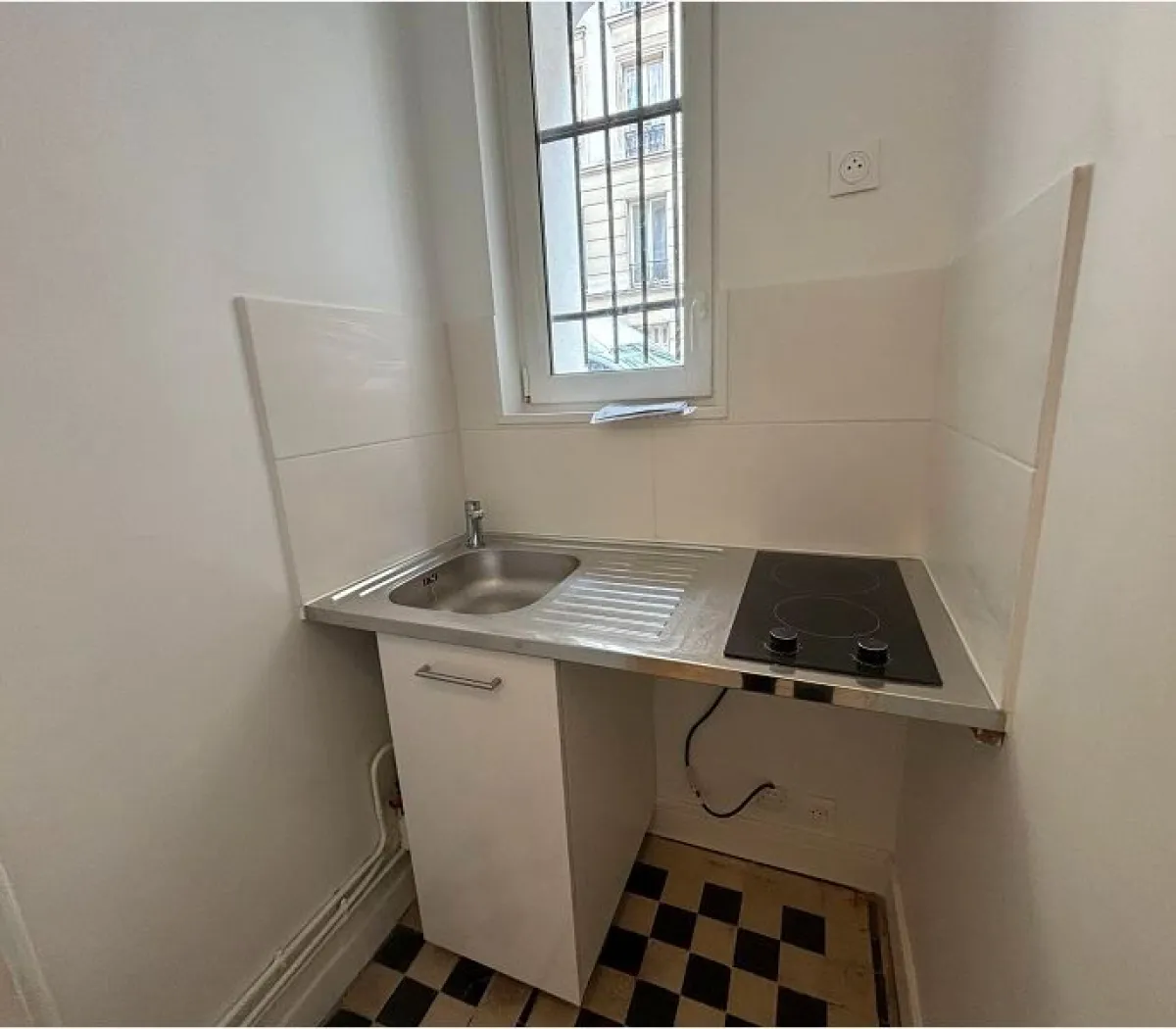 Location Paris Appartement 69e7379f6d56