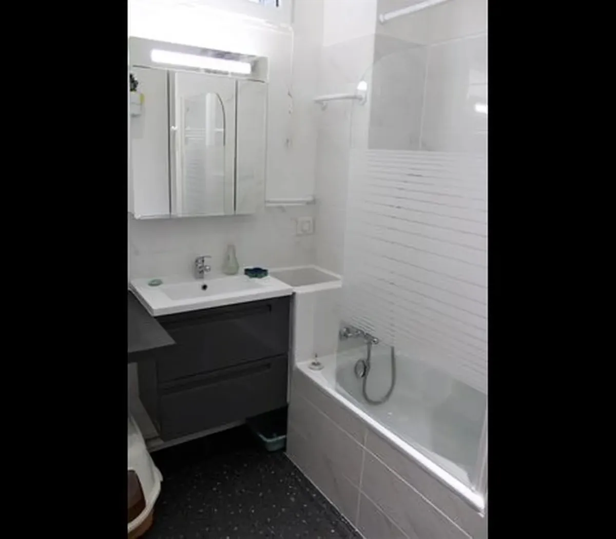 Location Paris Appartement 69e7519f9a50