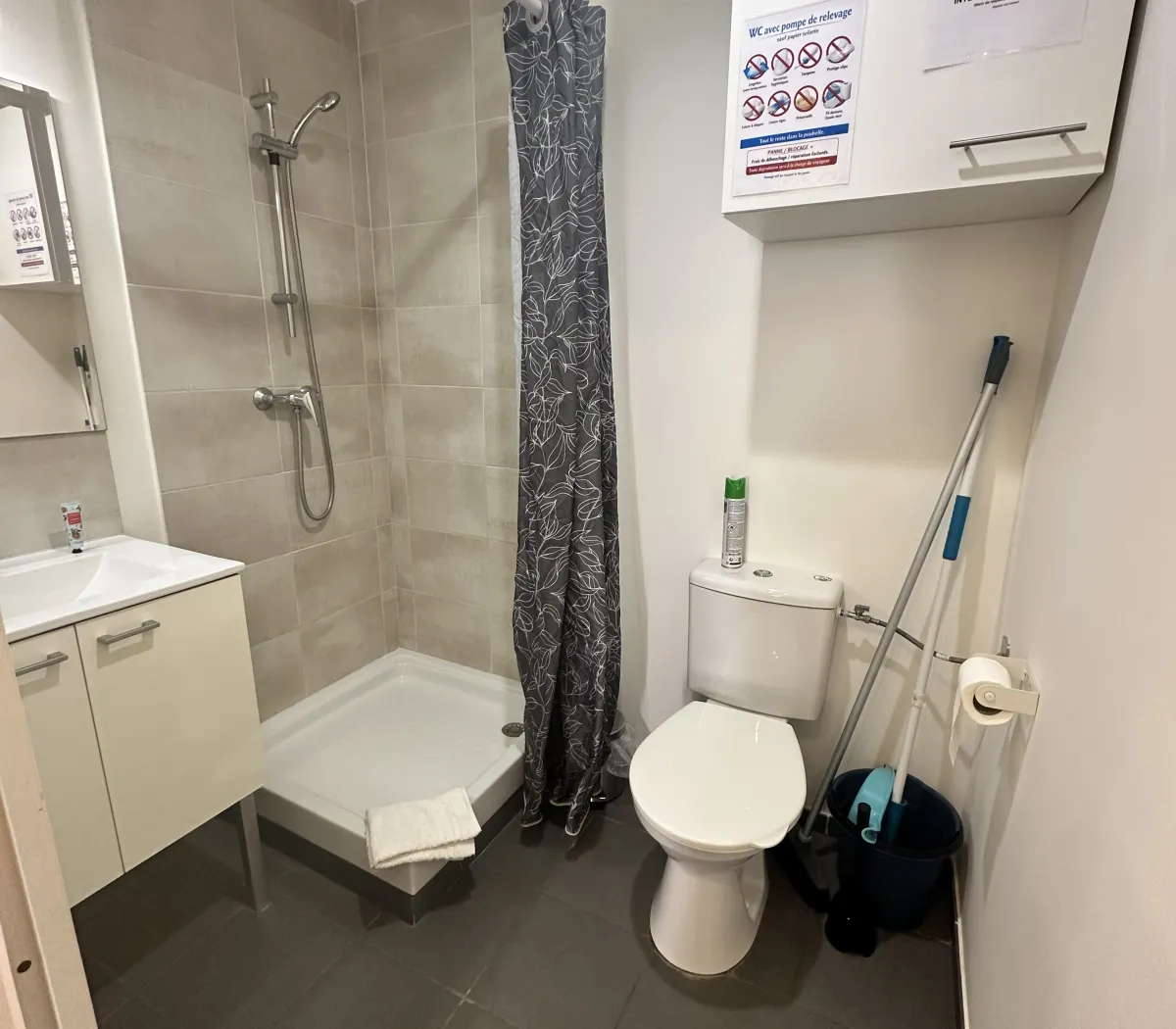 Location Bron Chambre 69e88f1eb110