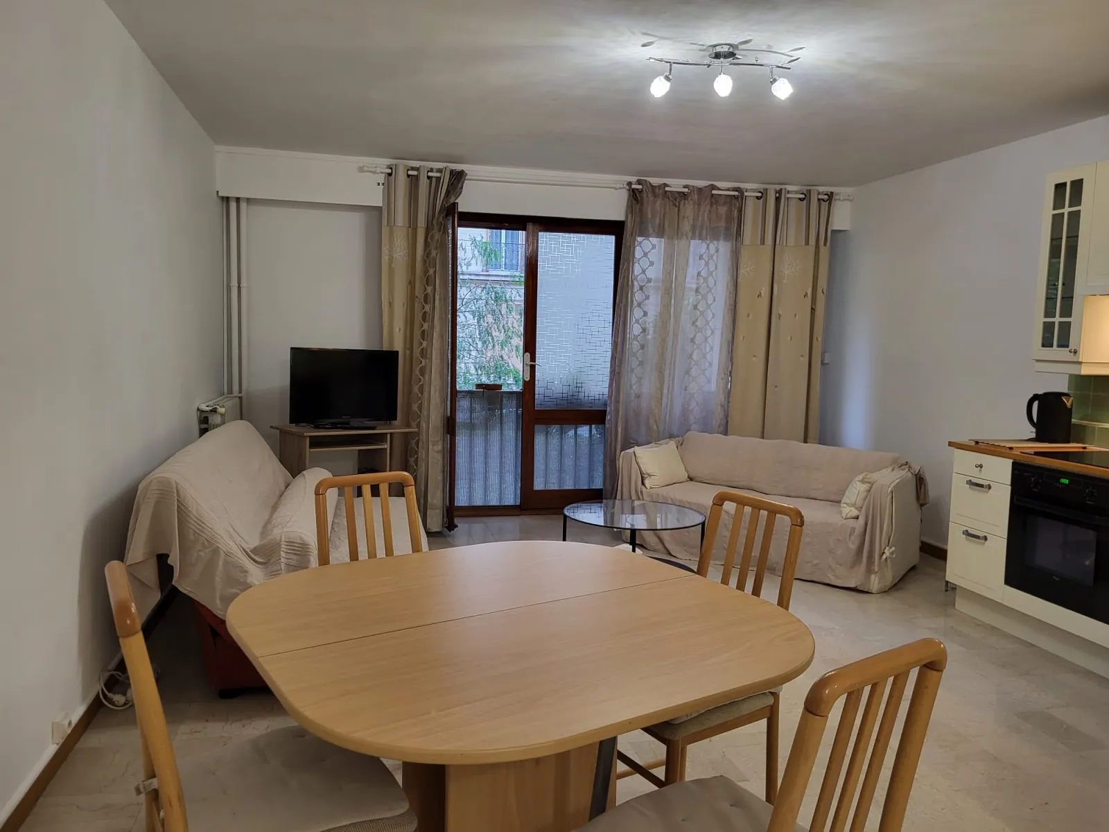 Location Marseille Appartement 69e8cf40cc3e