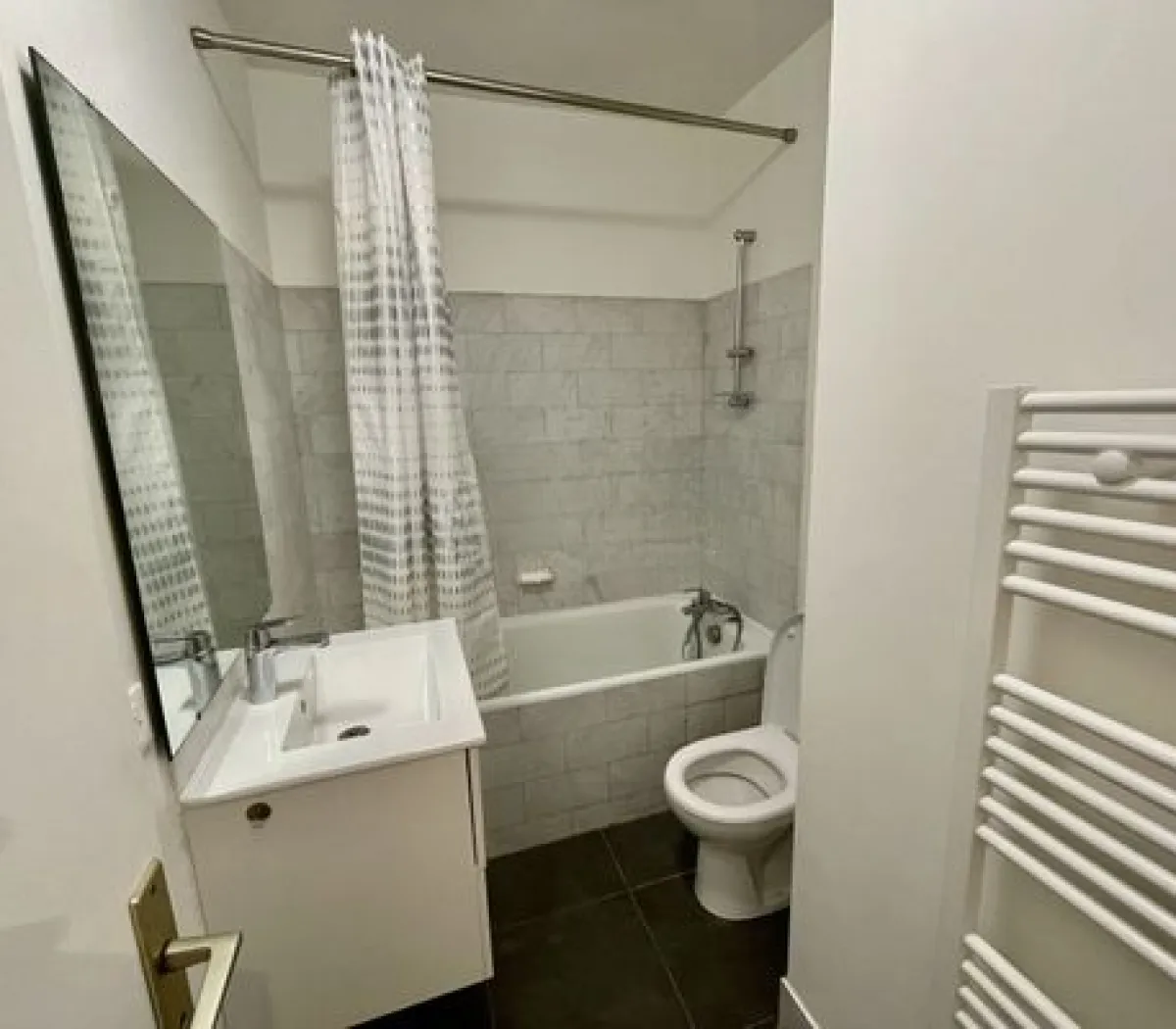 Location Versailles Appartement 69e9380be458