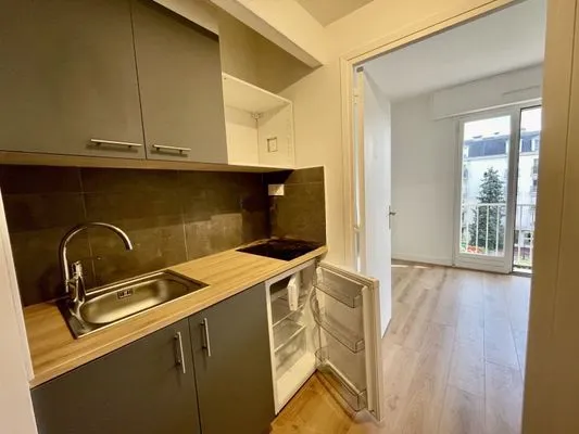 Location Versailles Appartement 69e9380be458