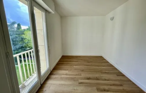 Location Versailles Appartement 69e9380be458