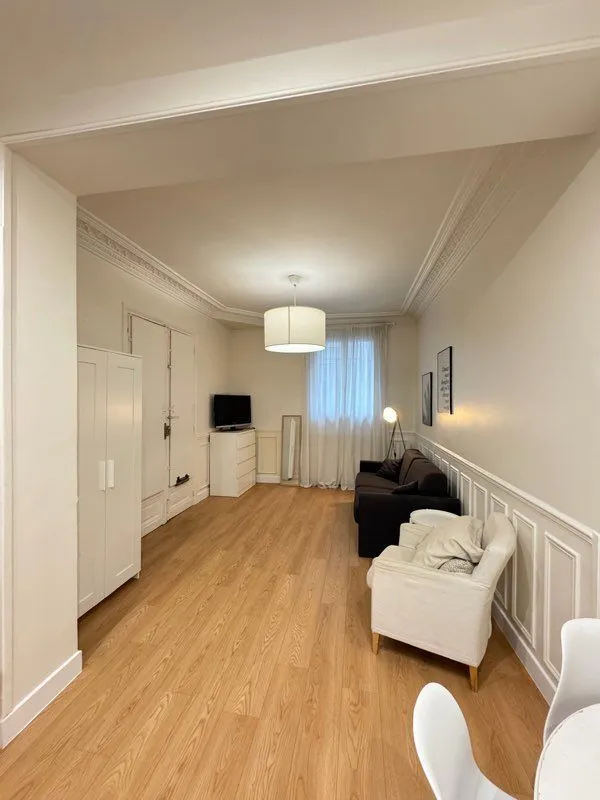 Location Paris Appartement 69e93fbbef4e