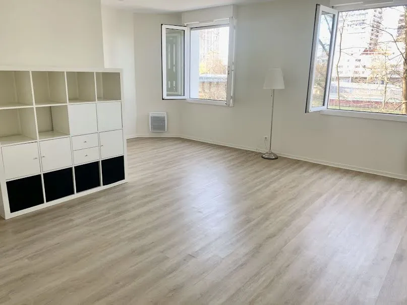 Location Issy-les-Moulineaux Appartement 69ea6a8562c8