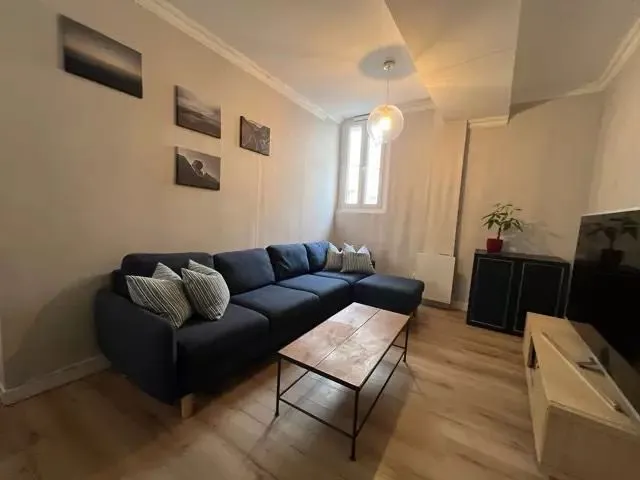 Location Paris Appartement 69eb7684f3c4