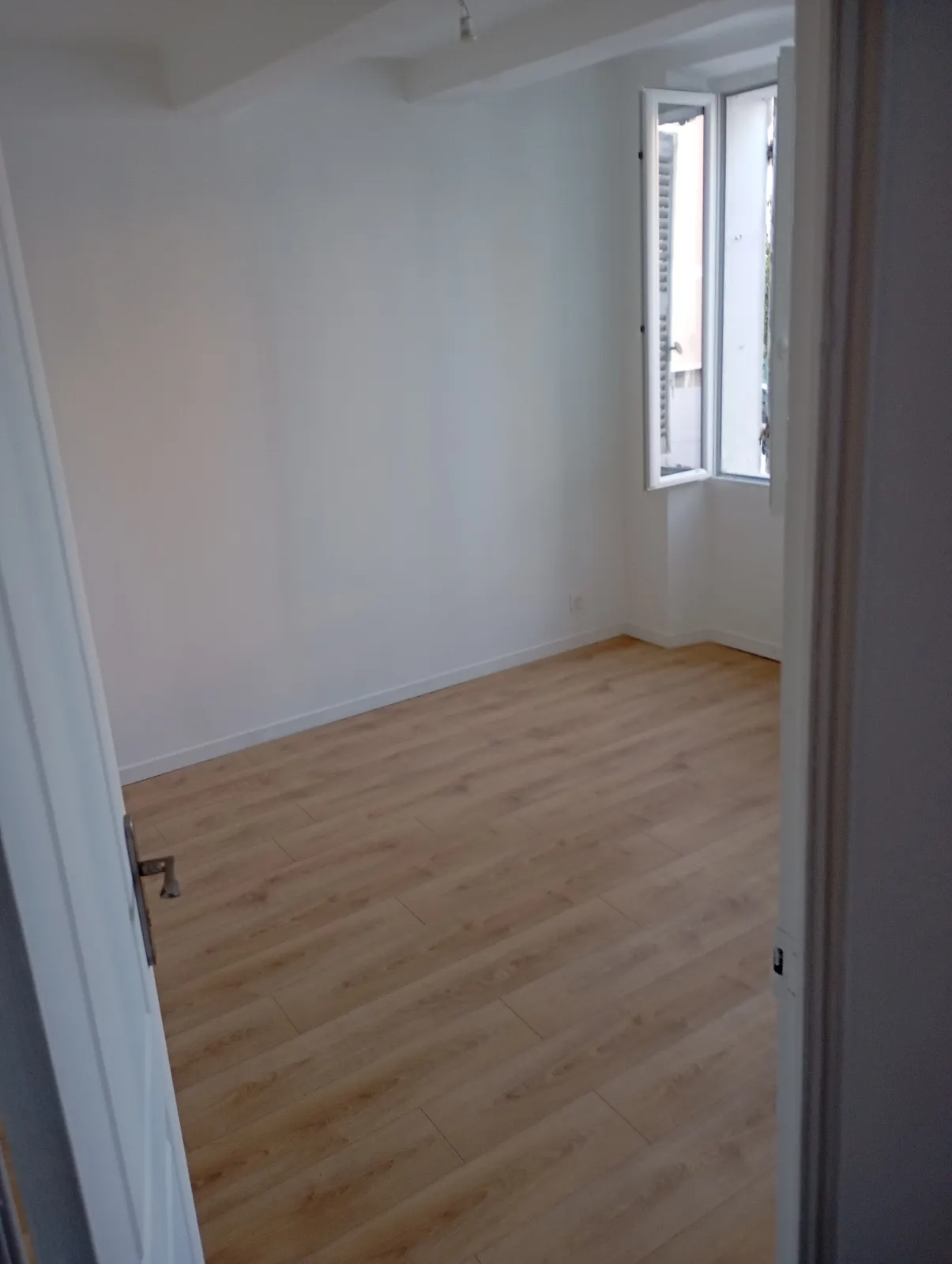Location Toulon Appartement 69ee27f2e7f2