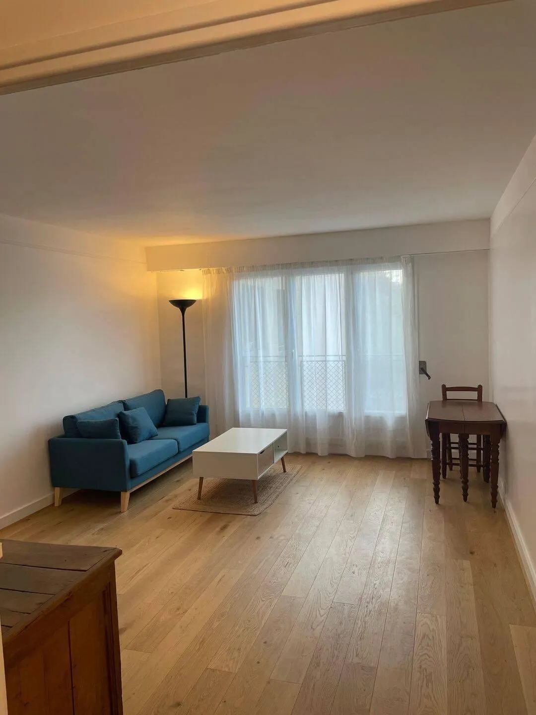 Location Paris Appartement 69ef550ddfd4