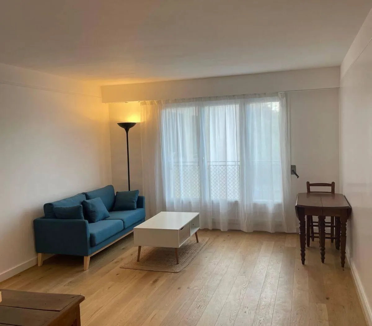 Location Paris Appartement 69ef550ddfd4