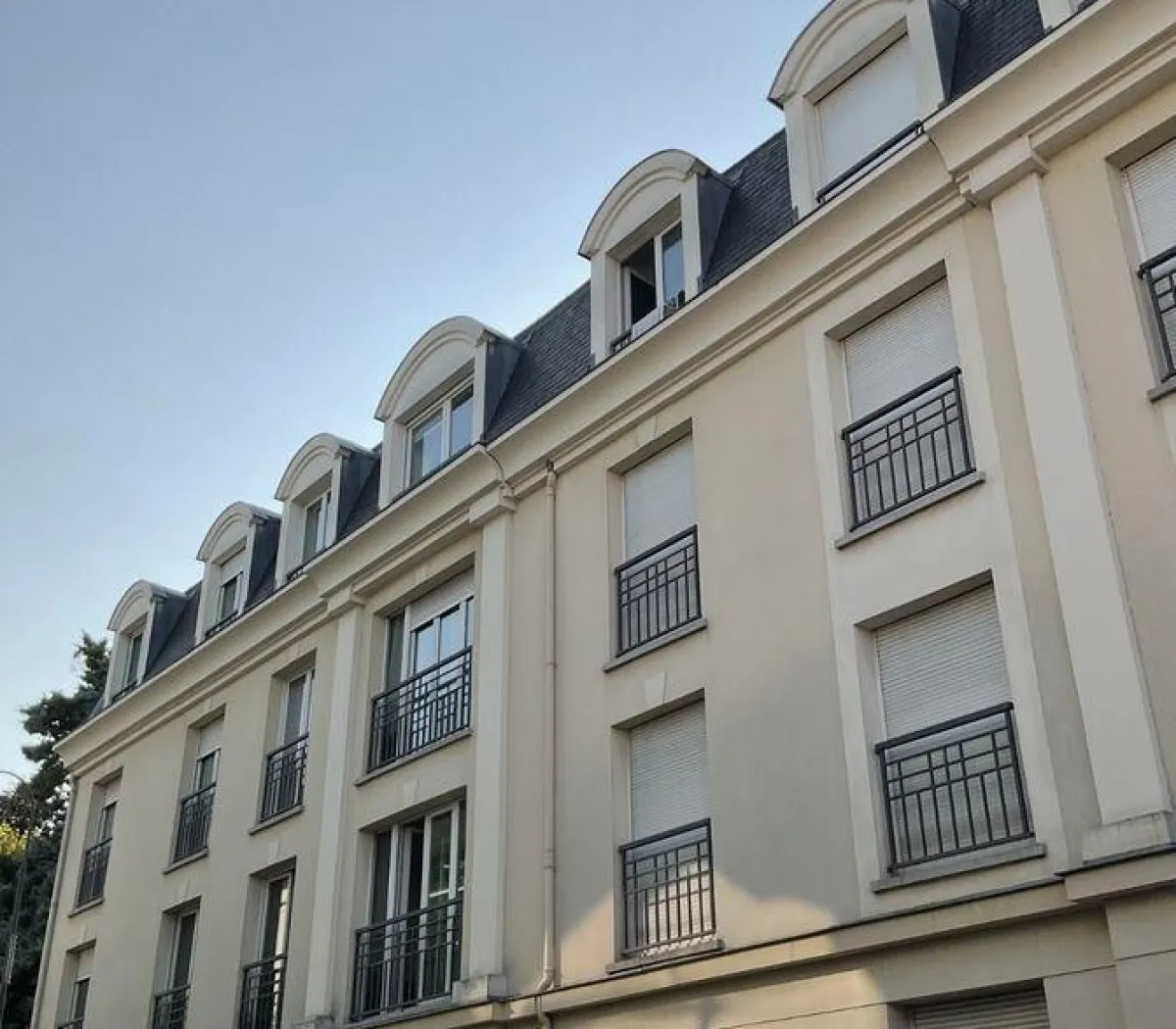 Location Châtillon Appartement 69f0821a0bff