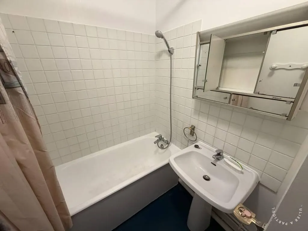 Location Levallois-Perret Appartement 69f9b51a58e1
